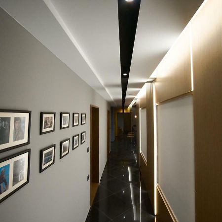 Hotel Lahuta Bajram Curri Kültér fotó