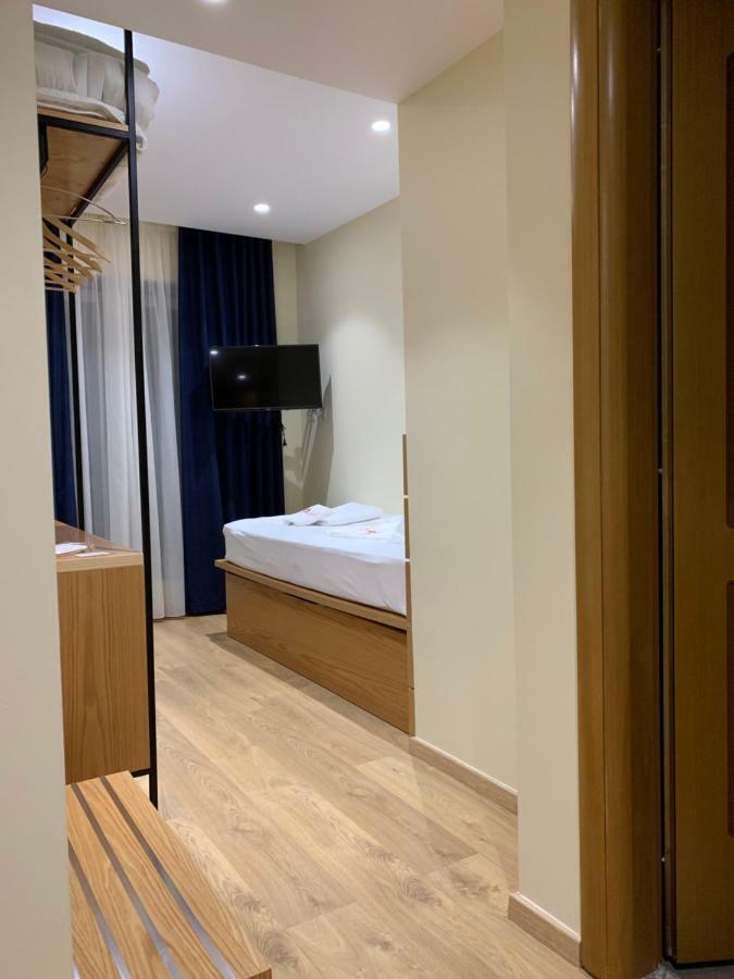 Hotel Lahuta Bajram Curri Kültér fotó