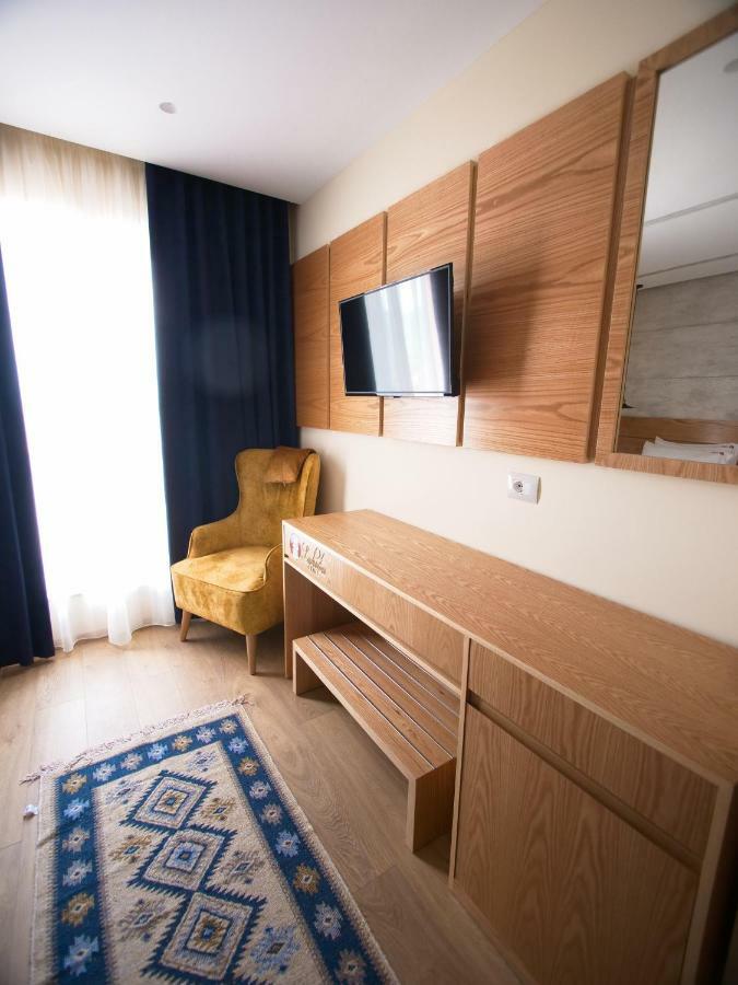 Hotel Lahuta Bajram Curri Kültér fotó